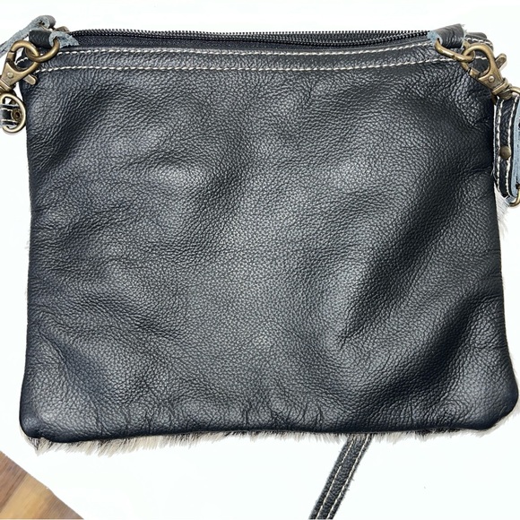 Purse-Myra black leather & mix of white, blk, tan hair. 7”x7.5”. 45” strap EUC - Picture 7 of 10